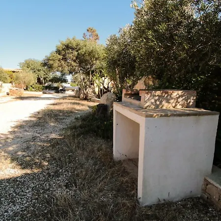 Dammusi Del Sole Aparthotel Lampedusa
