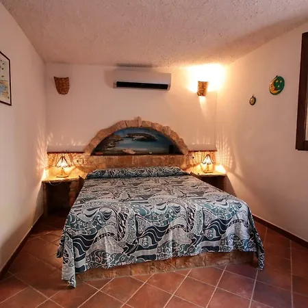 Dammusi Del Sole Aparthotel