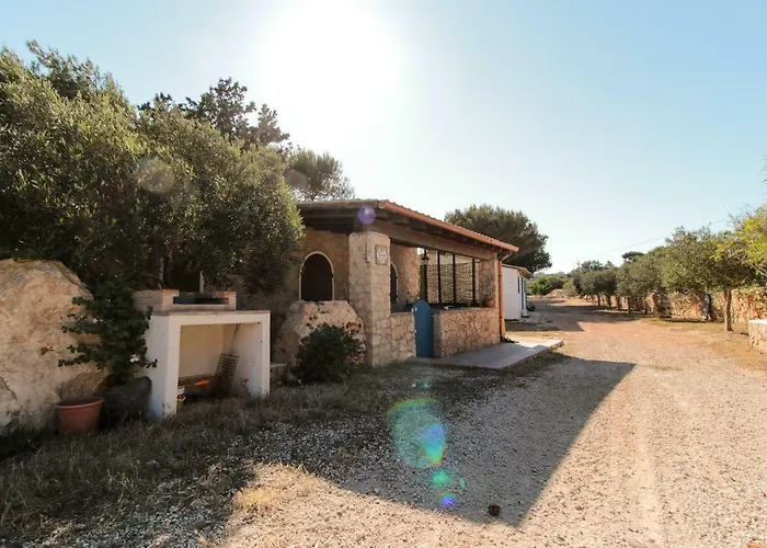 Dammusi Del Sole Aparthotel 3*