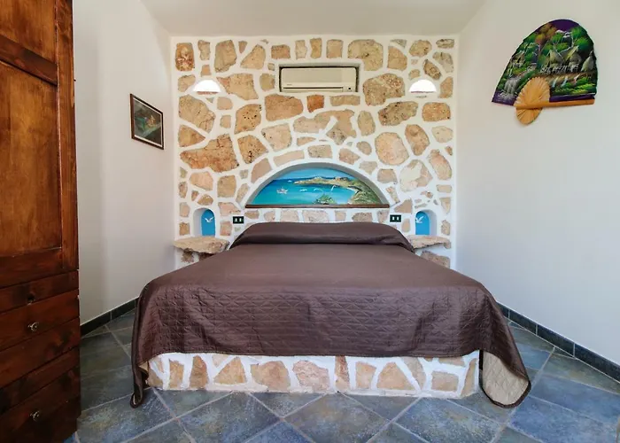 Dammusi Del Sole Aparthotel 3*